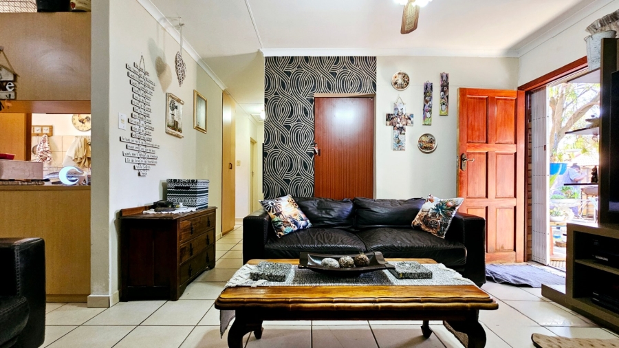 3 Bedroom Property for Sale in Langenhovenpark Free State